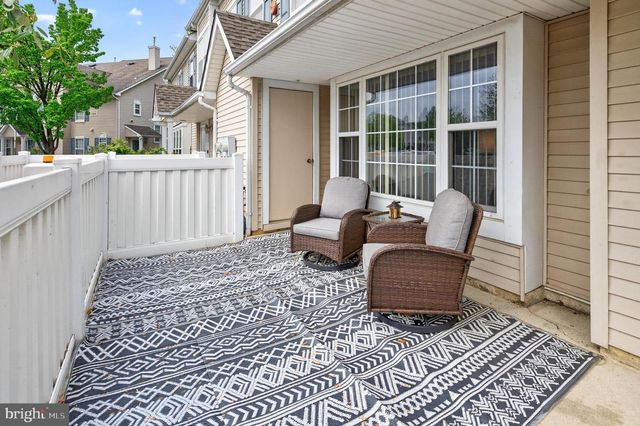 1303 WHARTON RD, Mount Laurel, NJ 08054