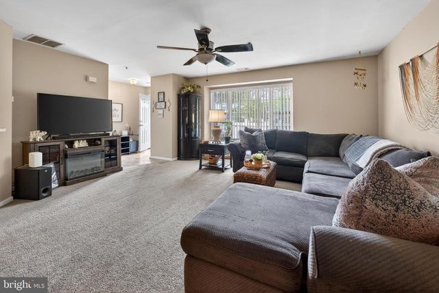 1303 WHARTON RD, Mount Laurel, NJ 08054