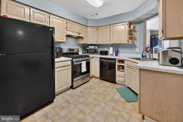 1303 WHARTON RD, Mount Laurel, NJ 08054