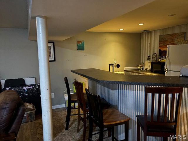 7724 General Sherman Lane, St Louis, MO 63123