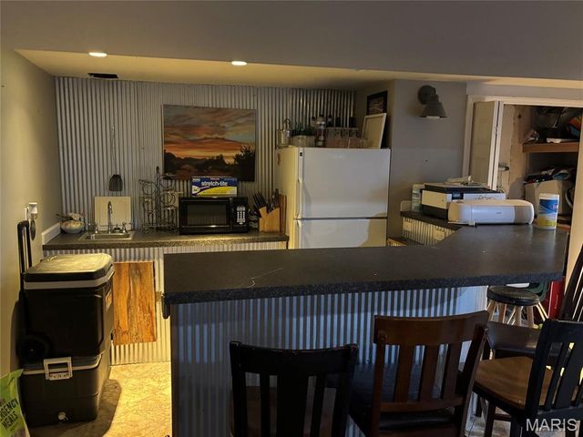 7724 General Sherman Lane, St Louis, MO 63123