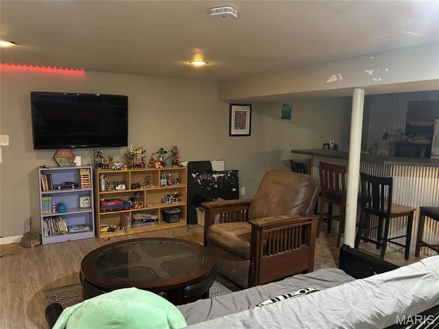 7724 General Sherman Lane, St Louis, MO 63123