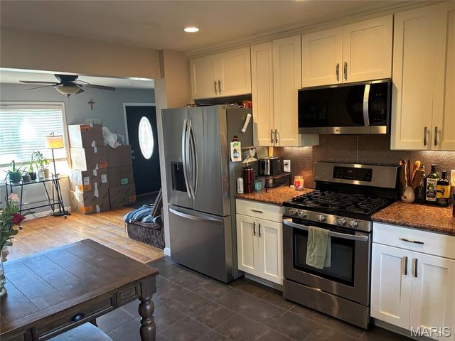 7724 General Sherman Lane, St Louis, MO 63123