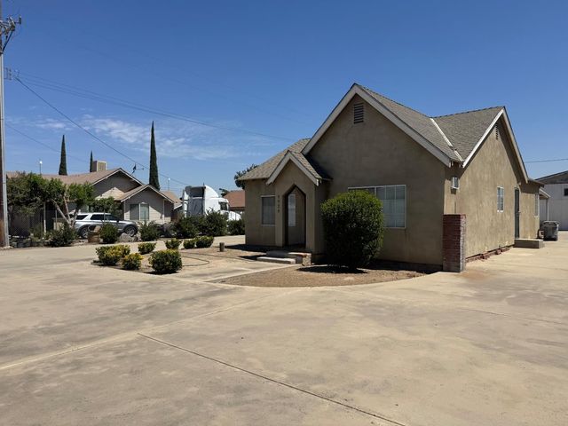 5528 S Elm Avenue, Fresno, CA 93706