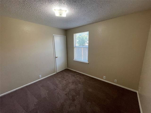 1611 Columbia Drive, Glenn Heights, TX 75154