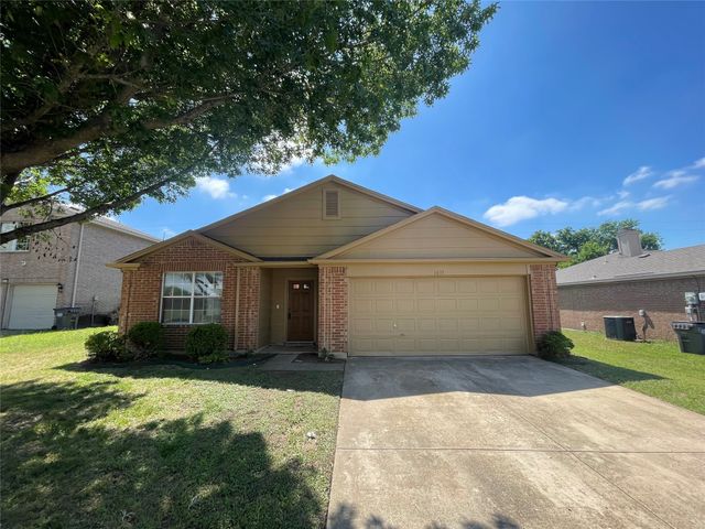 1611 Columbia Drive, Glenn Heights, TX 75154