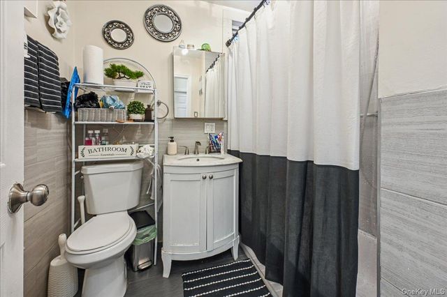 1065 Stell Place, Bronx, NY 10469