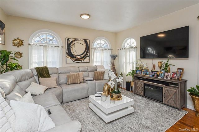 1065 Stell Place, Bronx, NY 10469