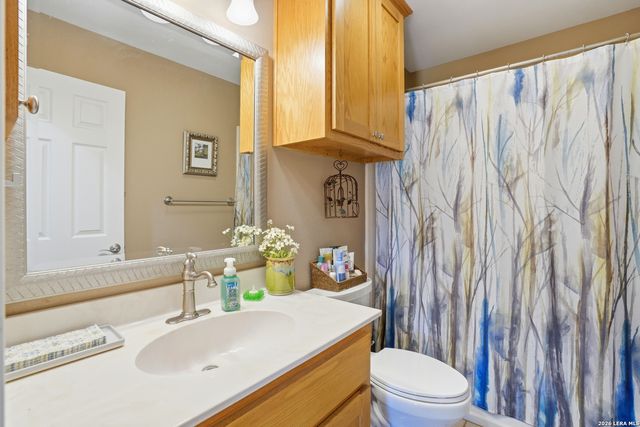 293 Woodrow Center, Kingsbury, TX 78638