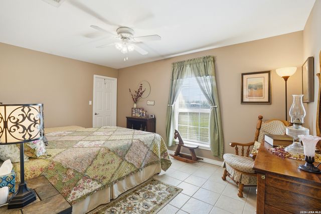 293 Woodrow Center, Kingsbury, TX 78638