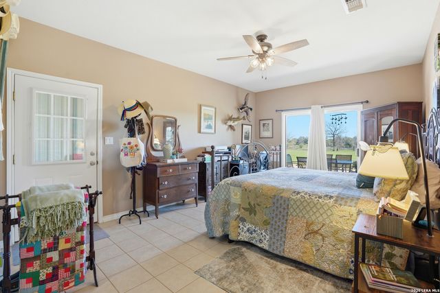 293 Woodrow Center, Kingsbury, TX 78638