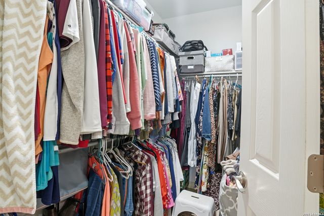 293 Woodrow Center, Kingsbury, TX 78638