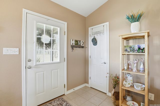 293 Woodrow Center, Kingsbury, TX 78638