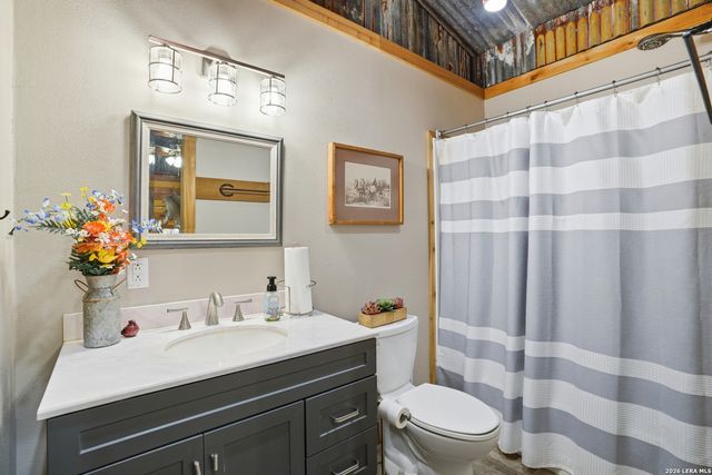 293 Woodrow Center, Kingsbury, TX 78638