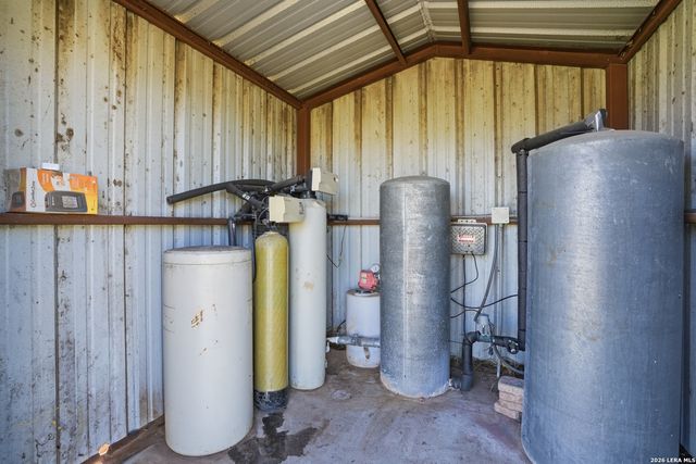 293 Woodrow Center, Kingsbury, TX 78638