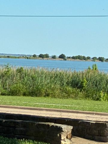 5913 Lake Hubbard Parkway 221, Garland, TX 75043