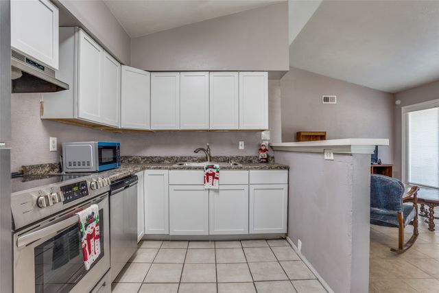 5913 Lake Hubbard Parkway 221, Garland, TX 75043