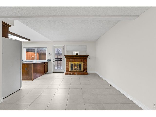 8018 E Phillips Cir, Centennial, CO 80112