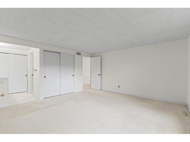 8018 E Phillips Cir, Centennial, CO 80112
