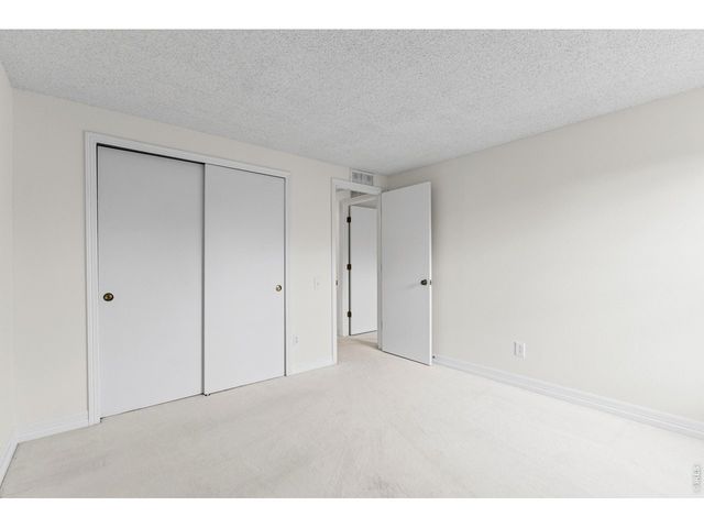 8018 E Phillips Cir, Centennial, CO 80112