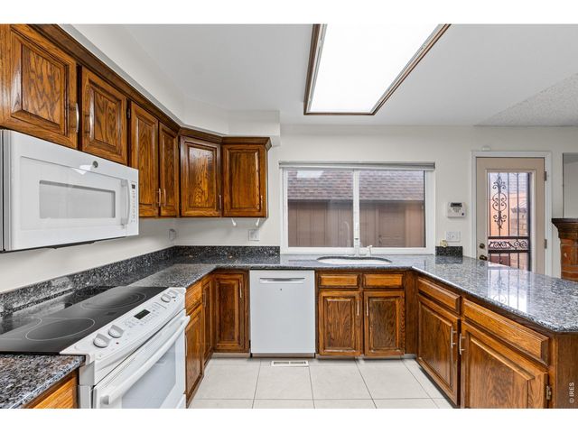 8018 E Phillips Cir, Centennial, CO 80112