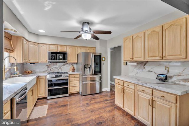 3 CARRIAGE CT, Waterford Works, NJ 08089