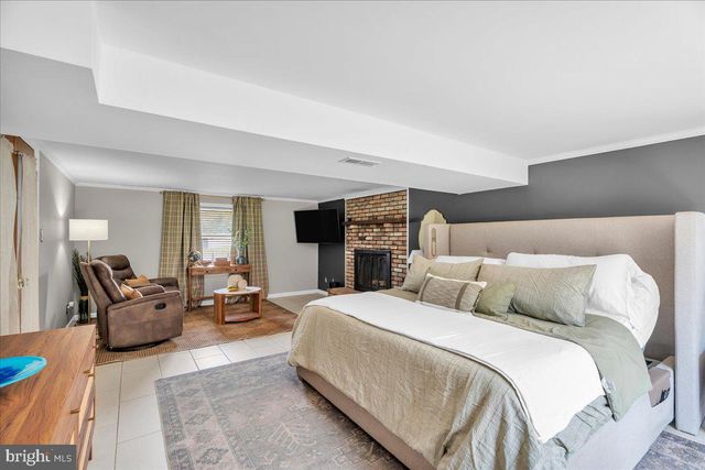 3 CARRIAGE CT, Waterford Works, NJ 08089