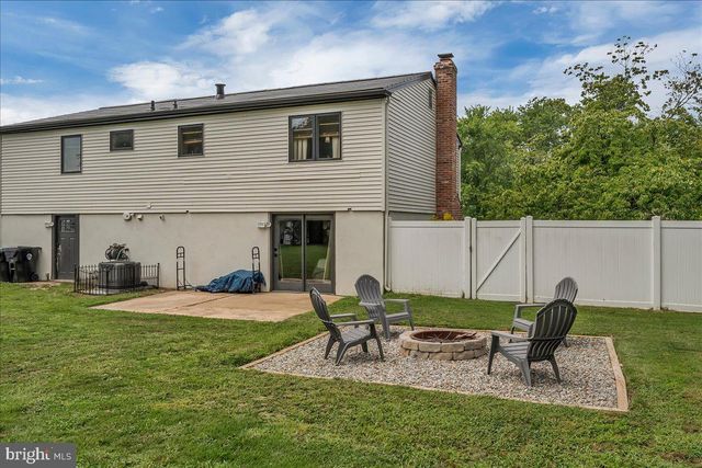 3 CARRIAGE CT, Waterford Works, NJ 08089