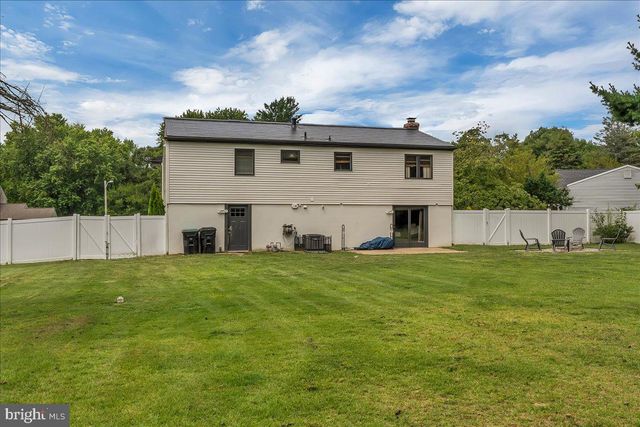 3 CARRIAGE CT, Waterford Works, NJ 08089