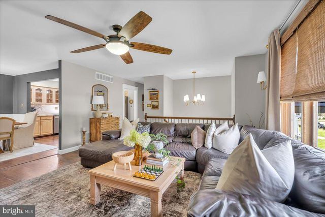 3 CARRIAGE CT, Waterford Works, NJ 08089