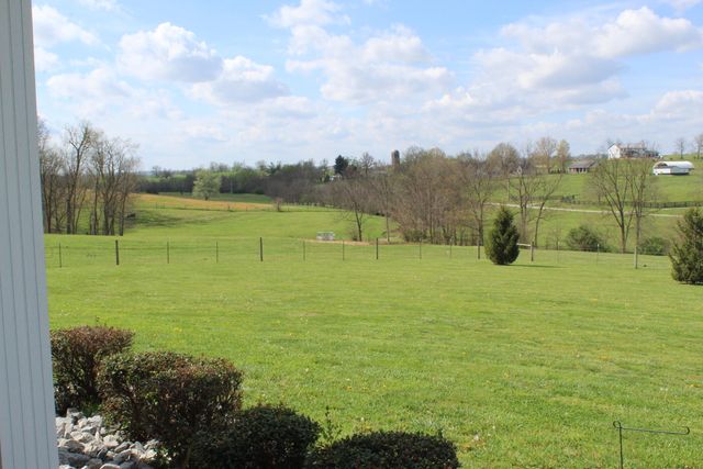 990 Dry Fork Road, Danville, KY 40422