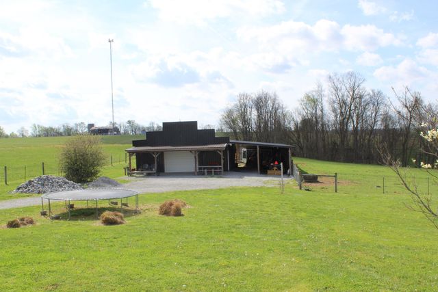 990 Dry Fork Road, Danville, KY 40422