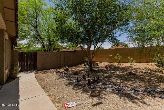 983 E PALOMINO Way, San Tan Valley, AZ 85143