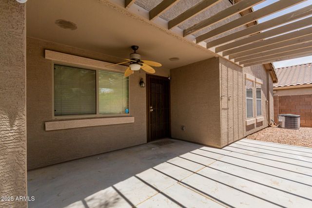 983 E PALOMINO Way, San Tan Valley, AZ 85143