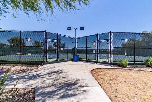 983 E PALOMINO Way, San Tan Valley, AZ 85143