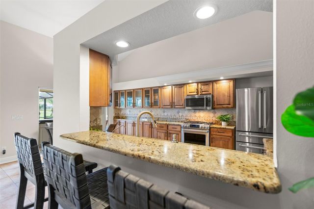 5562 AVENUE DU SOLEIL, Lutz, FL 33558