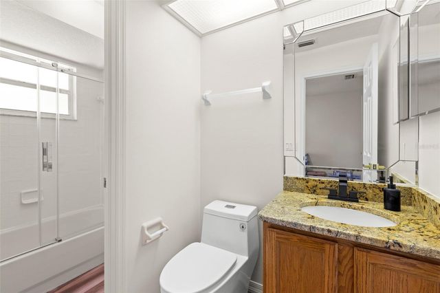 5562 AVENUE DU SOLEIL, Lutz, FL 33558