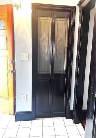 10-12 Fairview Ave, Swampscott, MA 01907