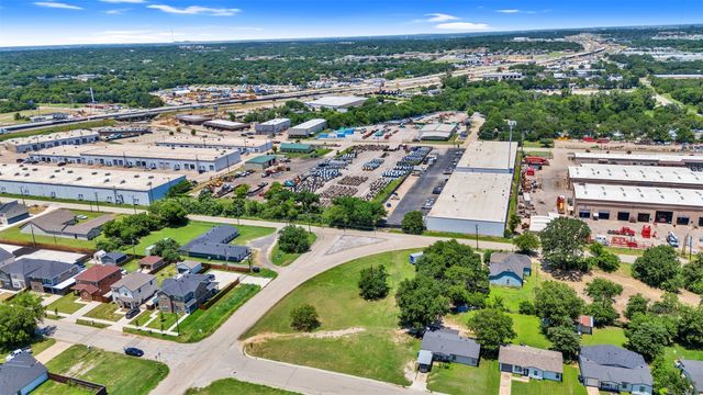 6001 Grayson Street, Fort Worth, TX 76119
