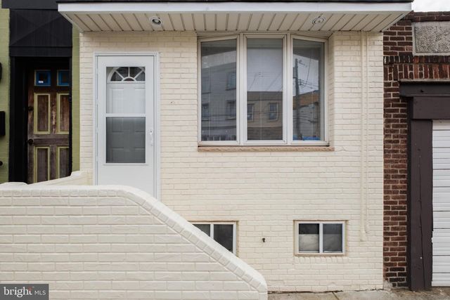 2715 E THOMPSON ST, Philadelphia, PA 19134