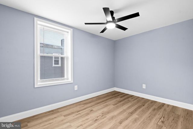 2715 E THOMPSON ST, Philadelphia, PA 19134