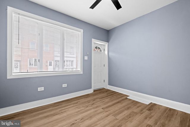 2715 E THOMPSON ST, Philadelphia, PA 19134