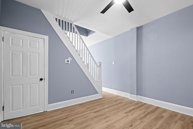 2715 E THOMPSON ST, Philadelphia, PA 19134