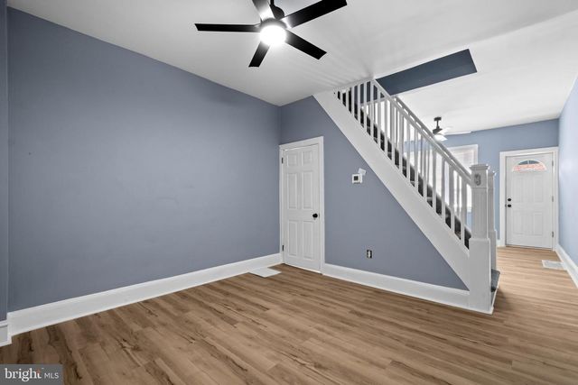 2715 E THOMPSON ST, Philadelphia, PA 19134