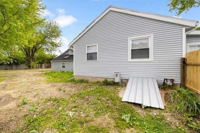 629 Little Meadow Drive, Riverside, OH 45404