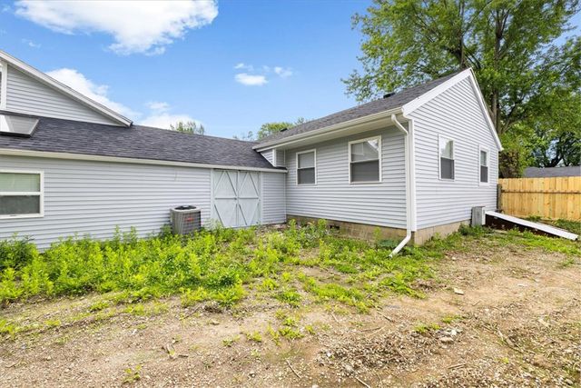 629 Little Meadow Drive, Riverside, OH 45404