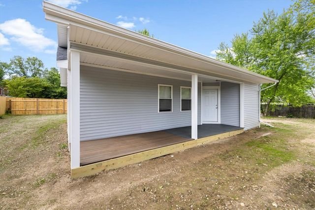 629 Little Meadow Drive, Riverside, OH 45404