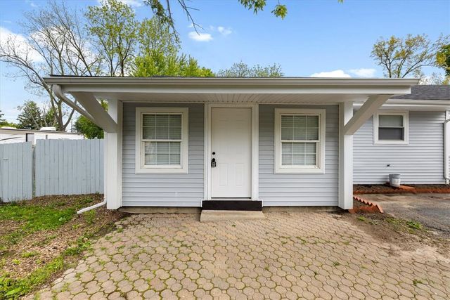 629 Little Meadow Drive, Riverside, OH 45404