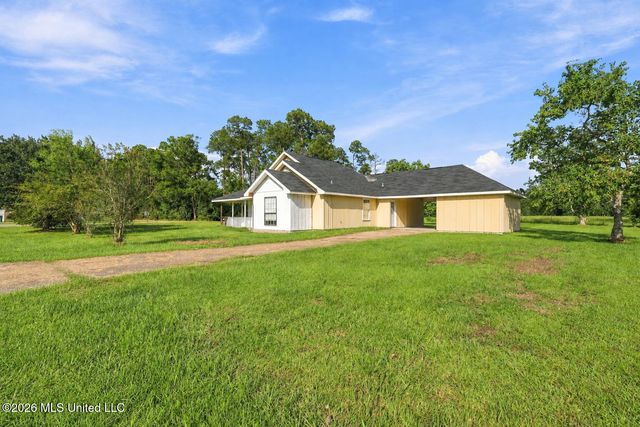 6055 Carlton France Road, Bay Saint Louis, MS 39520