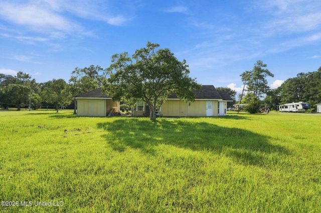 6055 Carlton France Road, Bay Saint Louis, MS 39520